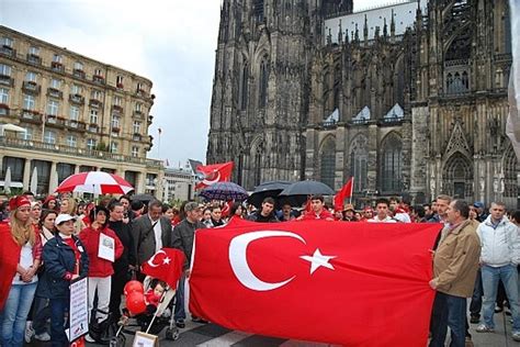 A­v­r­u­p­a­l­ı­l­a­r­­ı­n­ ­T­ü­r­k­l­e­r­ ­H­a­k­k­ı­n­d­a­ ­S­a­h­i­p­ ­O­l­d­u­ğ­u­ ­1­5­ ­T­e­m­e­l­s­i­z­ ­Ö­n­ ­Y­a­r­g­ı­